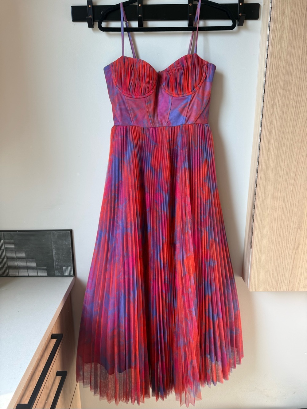 New - Hutch Amara Bustier Pleated Fit & Flare Midi Dress - Size 4 - Picture 3 of 4